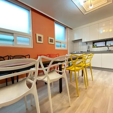 Kang'S Apartments In Central Seoul